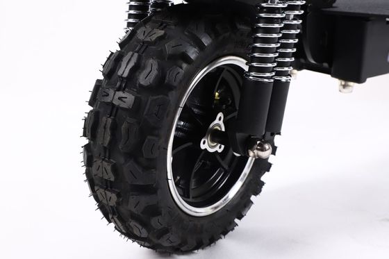 Yetişkinler için 1200W Motor Off-road E-Türlü Scooter Katlanabilir Tasarım ve Lityum Pil