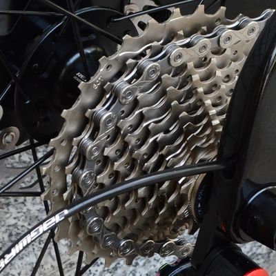 Karbon Çerçeve Çakıl Bisiklet 700C*40C 11 Hızlı APEX Yol Yarışı için Hidrolik Disk Fren