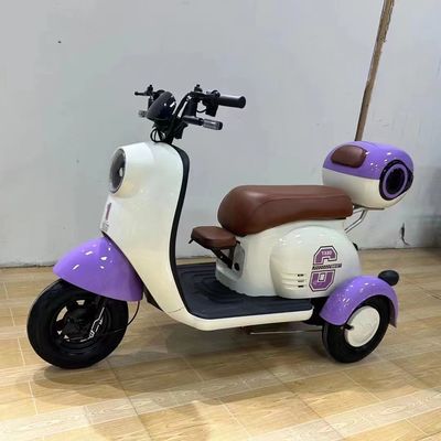 600W Motor Gücü Yetişkinler için Üç Tekerlekli Scooter Arka Merkezi Motor Konumu Entegre Pil